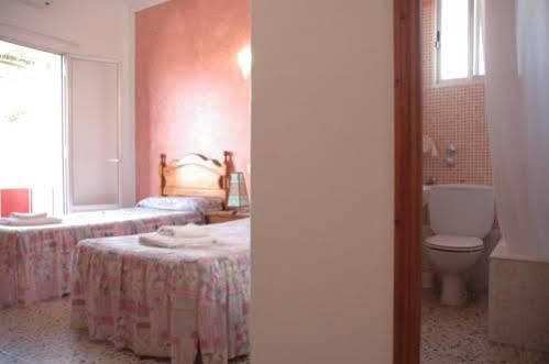 Hostal Paris Ciutadella Ciutadella  Buitenkant foto