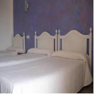 Hostal Paris Ciutadella Ciutadella  Buitenkant foto