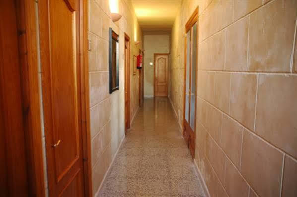 Hostal Paris Ciutadella Ciutadella  Buitenkant foto