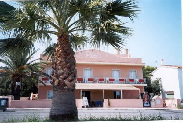 Hostal Paris Ciutadella Ciutadella  Buitenkant foto