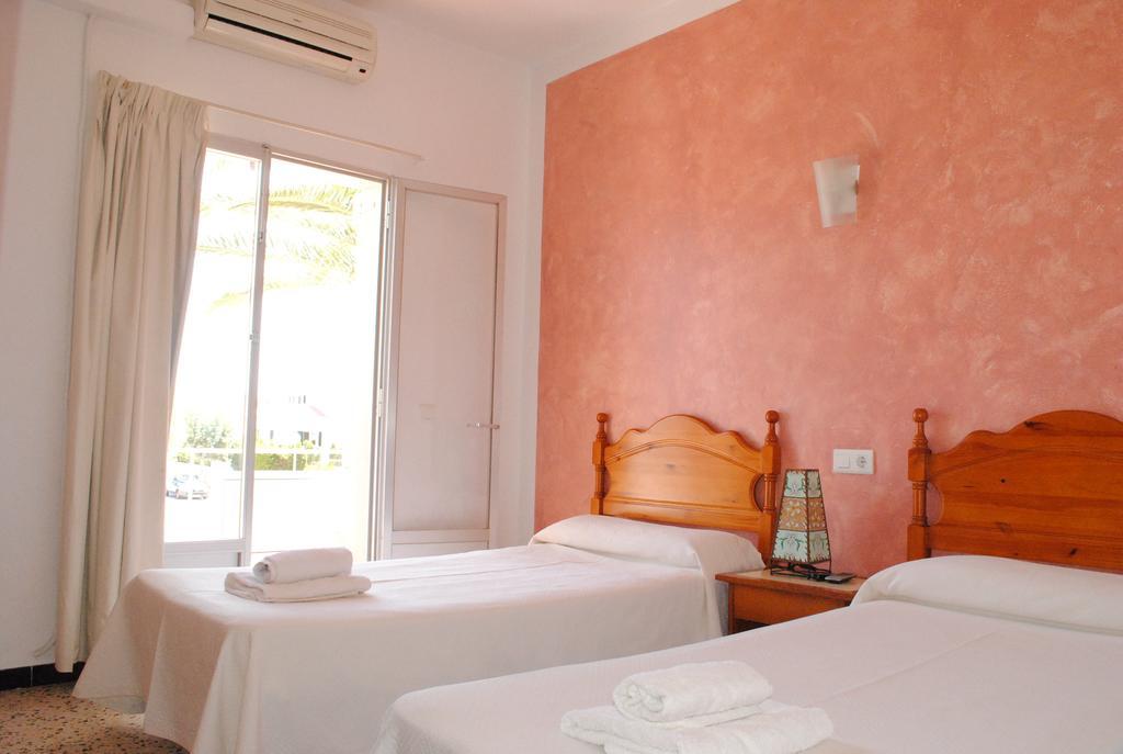 Hostal Paris Ciutadella Ciutadella  Kamer foto